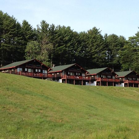 Swiss Chalets Village Inn North Conway Extérieur photo