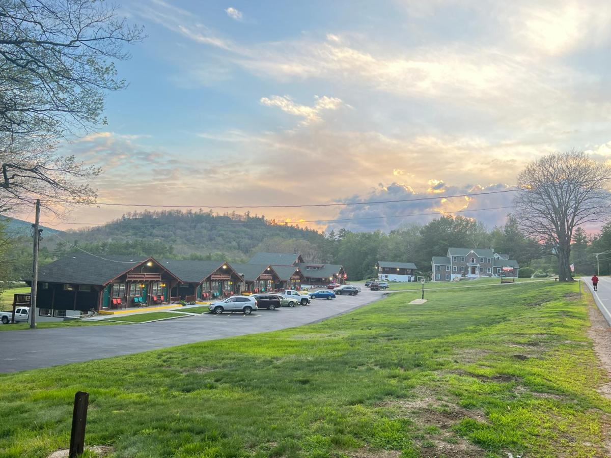 Swiss Chalets Village Inn North Conway Extérieur photo