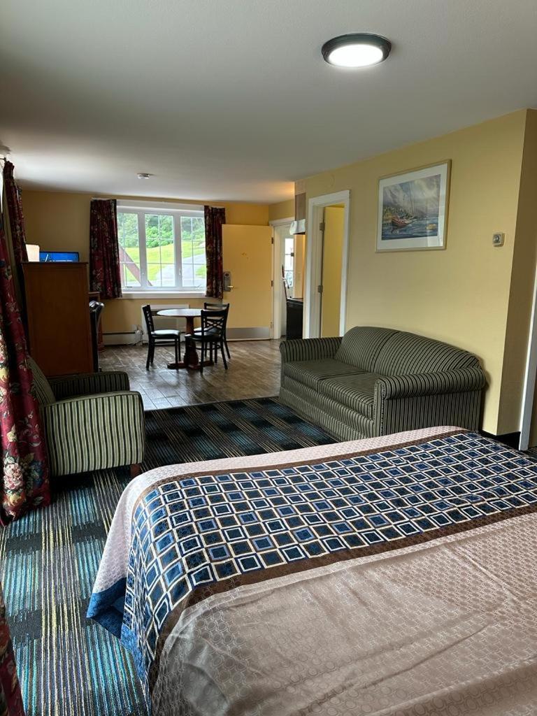 Swiss Chalets Village Inn North Conway Extérieur photo