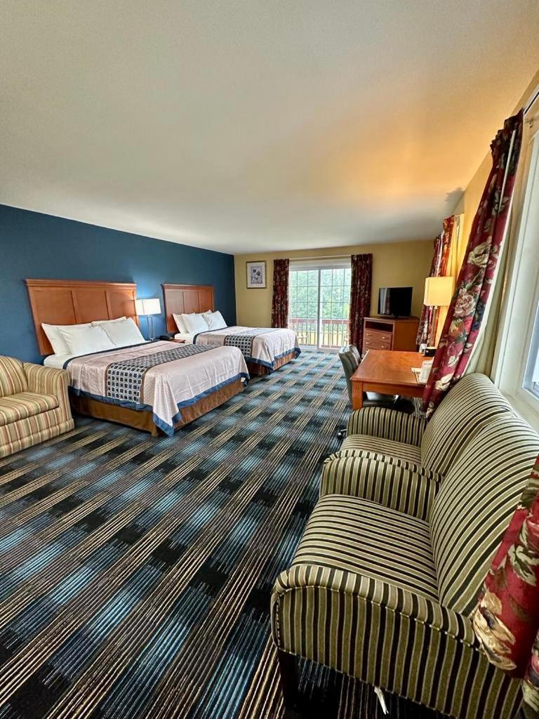 Swiss Chalets Village Inn North Conway Extérieur photo