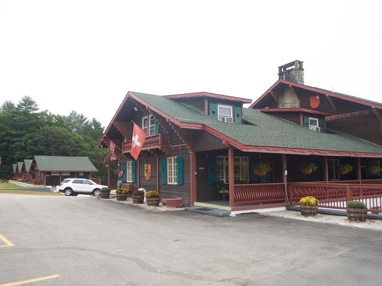 Swiss Chalets Village Inn North Conway Extérieur photo
